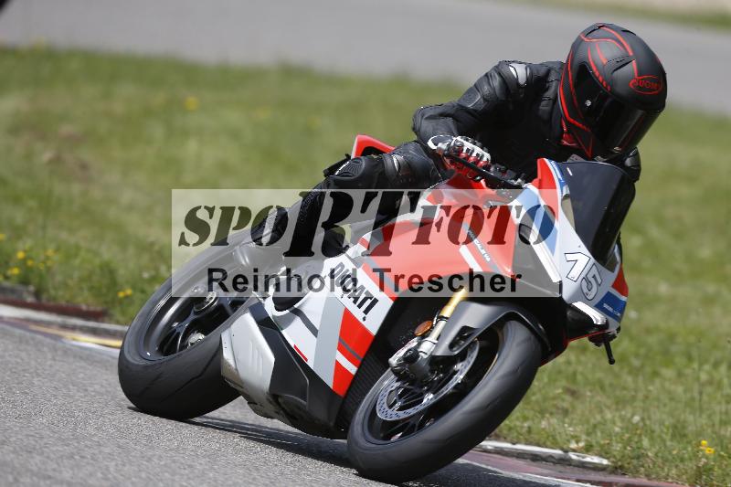 /27 12.06.2025 Ducati Schweiz Trackday Warmup  ADR/gruen-vert/15
